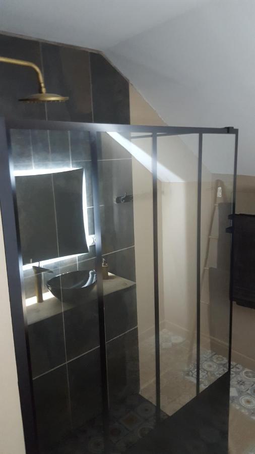 Appartement spacieux et atypique Sedan Extérieur photo