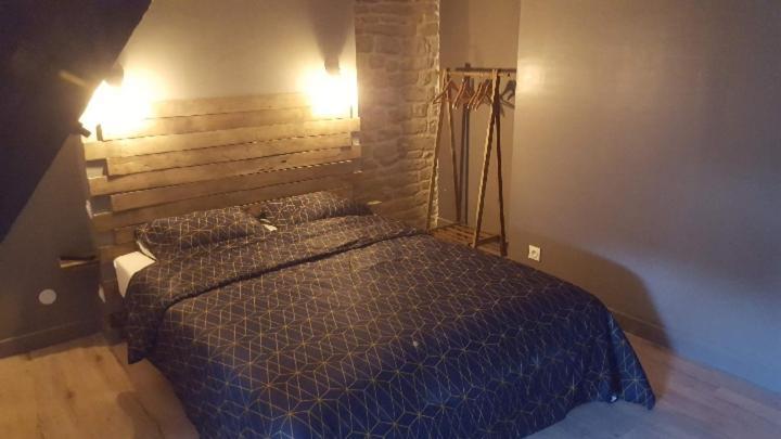 Appartement spacieux et atypique Sedan Extérieur photo