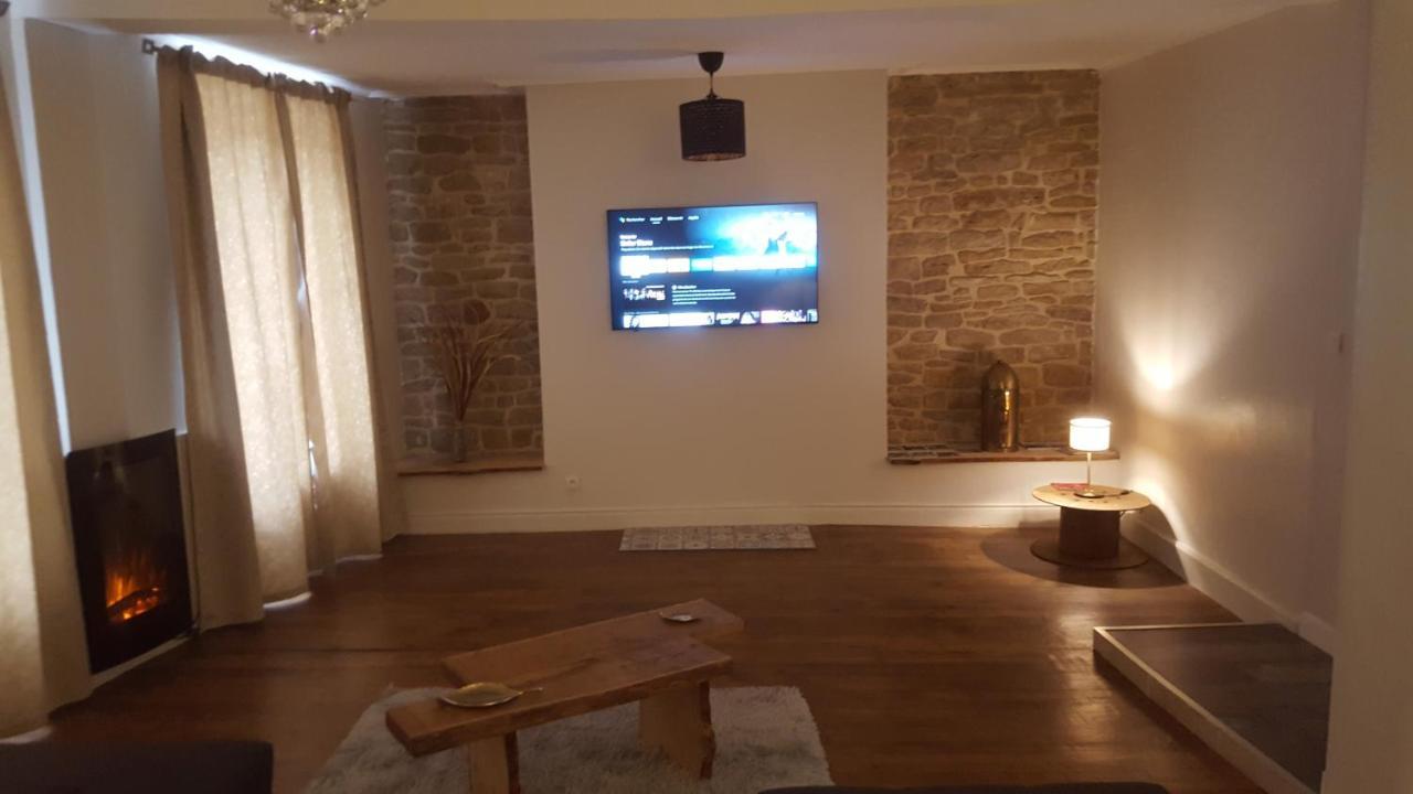 Appartement spacieux et atypique Sedan Extérieur photo