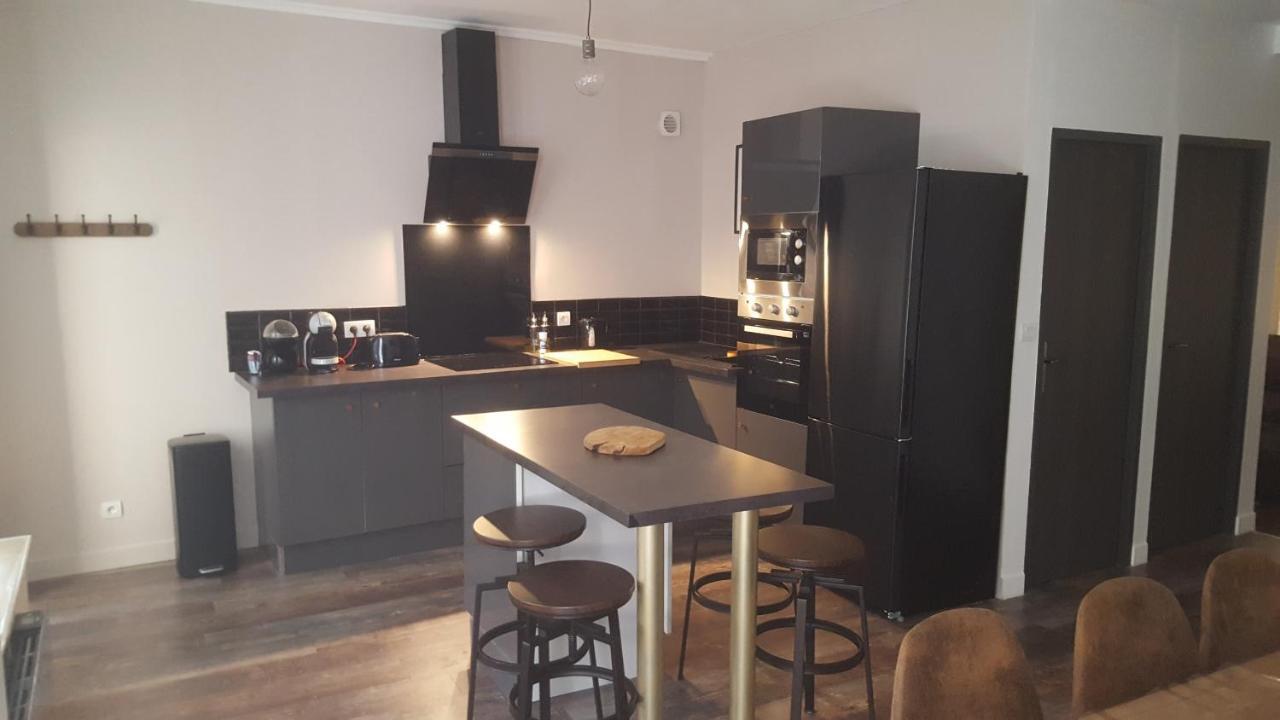 Appartement spacieux et atypique Sedan Extérieur photo